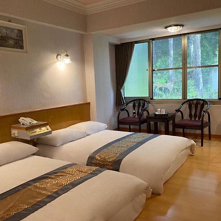 Kao Feng Hotel Zhongzheng (Chiayi) Exterior foto